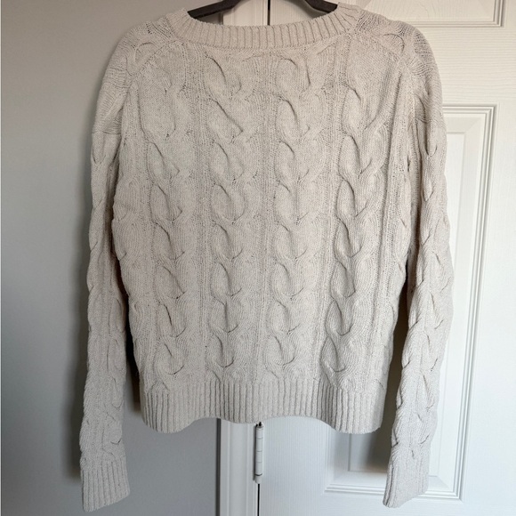 Free People NWOT Cable Knit V Neck Sweater - Size S - Picture 2 of 2